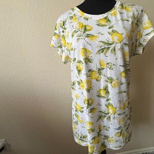 Ladies lemon print top Wound up size XL (15-17)